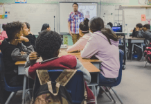 Classes to Take in High School to Become a Psychologist Psychologist