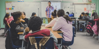 Classes to Take in High School to Become a Psychologist Psychologist