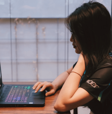 Should Your College Student Have a Credit Card?