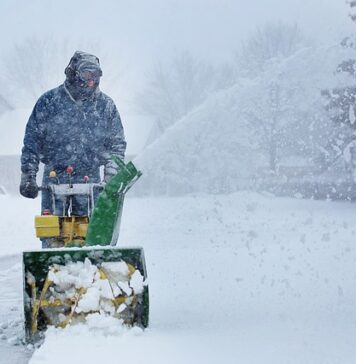 A Complete Guide On Different Types of Best Snow Blowers