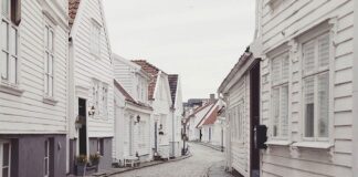 Tips that Landlords Must Know about Property Management