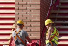 5 Benefits of Working with a Roofing Company