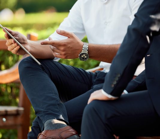 7 Values to Possess for an Auspicious Entrepreneur two people sitting during day