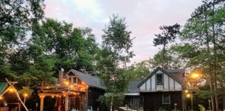 10 Outdoor Decoration Ideas to Make Your Backyard Pretty turned-on lights outside houses