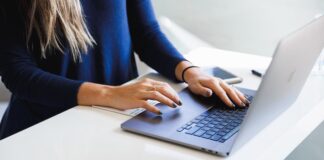 How to Learn Fast Typing: 9 Useful Resources for Students