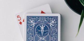 Evolution’s Live Baccarat – Better Than the Real Thing?