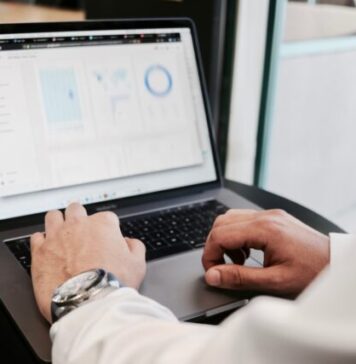 How Attorneys are Benefiting from Legal Apps person using MacBook Pro
