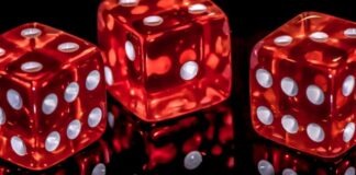 How to Choose the Right Online Casino red and white polka dot baubles