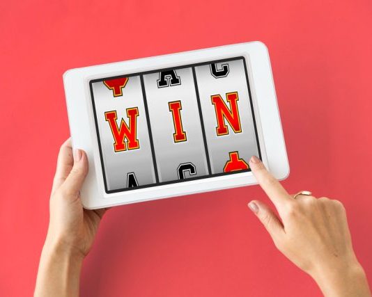 How Online Slot Mechanics Mirror Financial Volatility Models